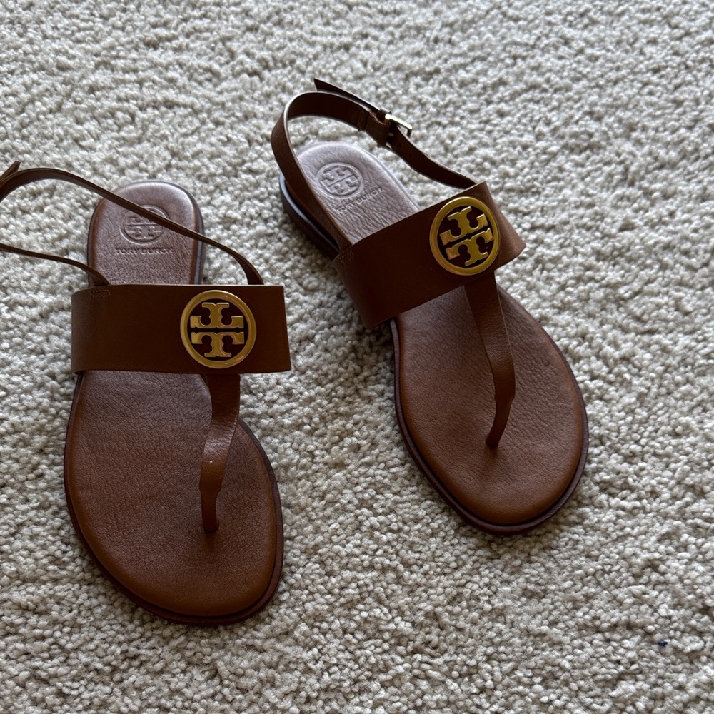 New - Tory Burch Brown Sandals with Gold Emblem